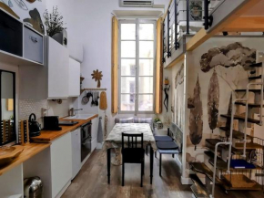 Studio Mimosa Duplex in old town, 200m to beach